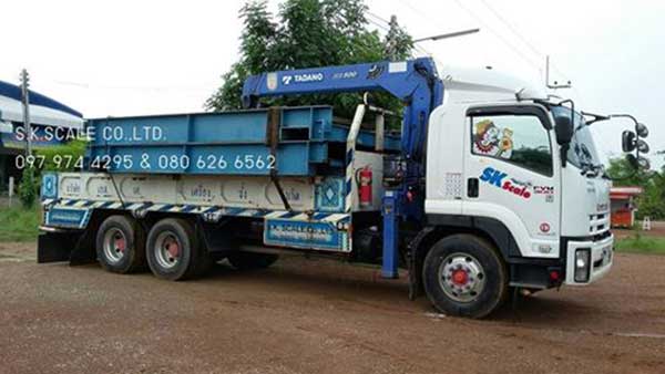 เครื่องชั่งแบบฝังบ่อ ขนาด 3 x 27 เมตร 2 เครื่อง เครื่องชั่งแบบแท่นลอยขนาด 3 x 18 เมตร 3 เครื่อง