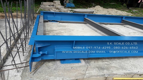 ติดตั้งเครื่องชั่ง 3 x 7 เมตร แบบแท่นลอยพื้นคอนกรีต 